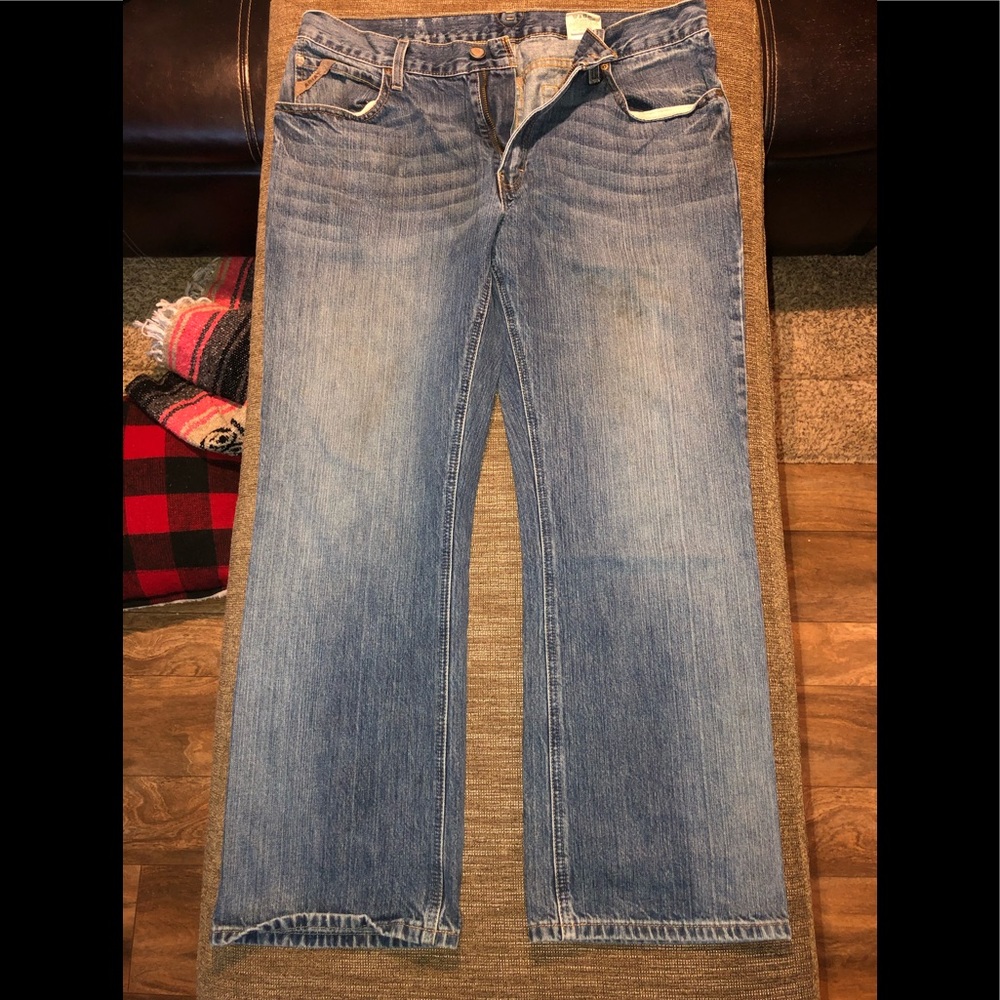 Men’s ariat jeans